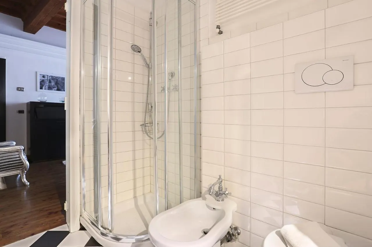 Pontevecchio Stylish Apartment In Florence 0*,