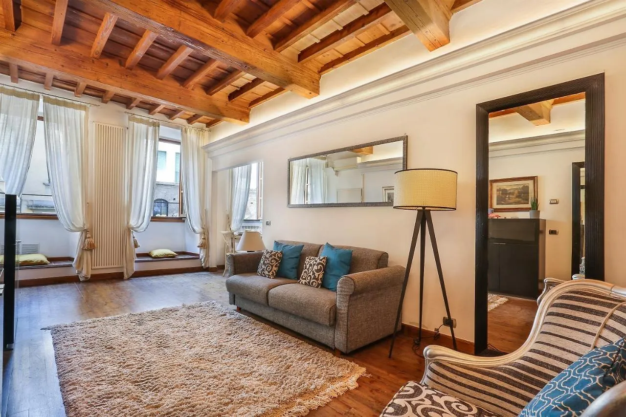 Pontevecchio Stylish Apartment In Florence
